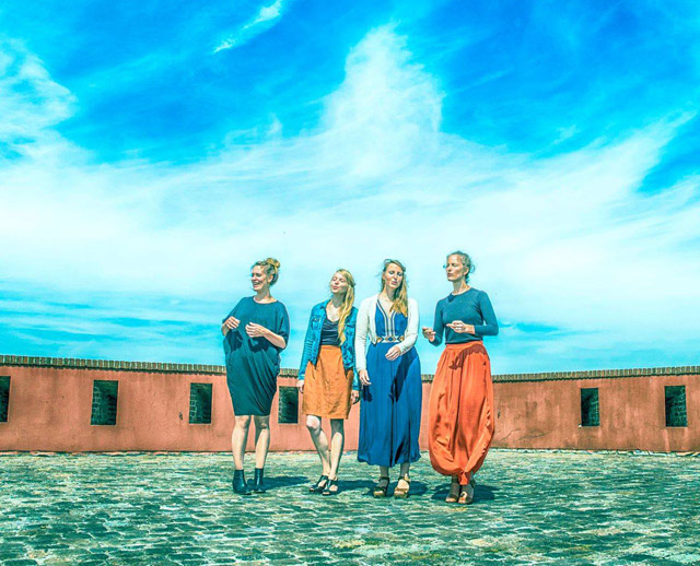 Bestand:OneBirdOrchestra - 0042618.jpg