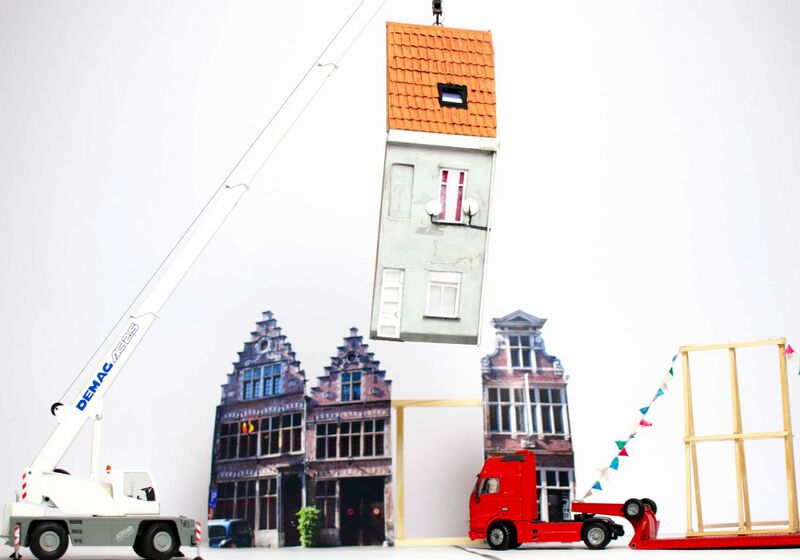 Bestand:De-opstand-van-de-gevels-de-karavaan.jpg