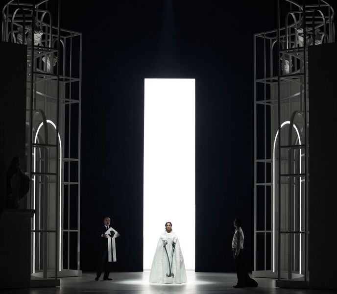 Bestand:Tosca de-munt.jpg