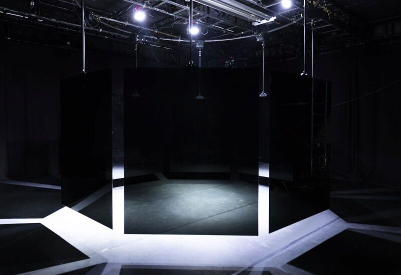 Bestand:Dark atwodogscompany.jpg