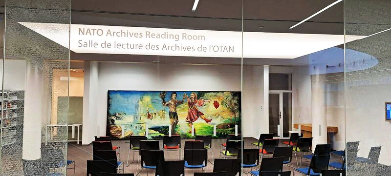 Bestand:HQ Nato Library Babenko.jpg