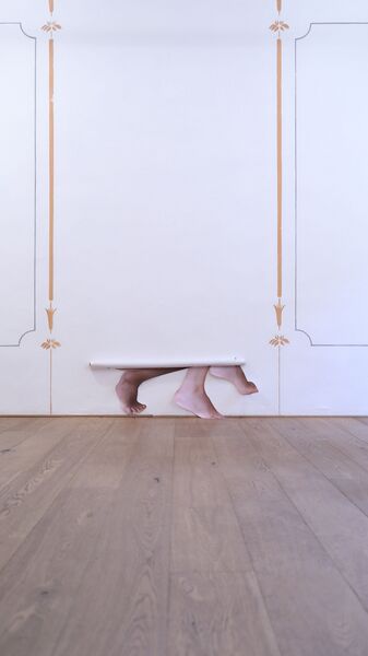 Bestand:Titillated Tiptoes I Elke Desutter2022.jpg