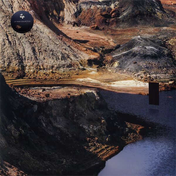 Bestand:UpHighCollectiveSolitudeVinylLPalbumscan - 0047222.jpg